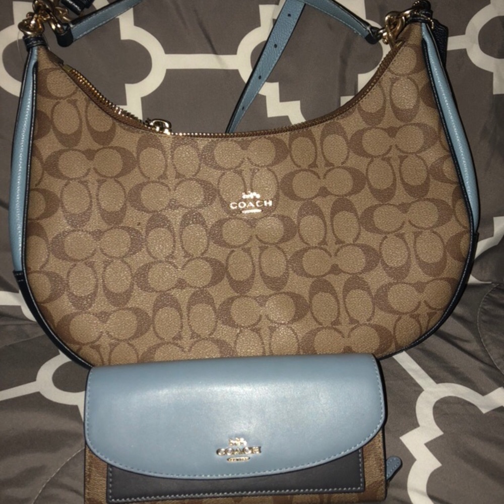 Coach Set